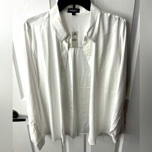 Women’s White Blouse (Never worn)